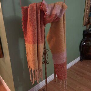 Steve Madden Soft Cozy Wrap – Burnt Orange Multi | Excellent Condition